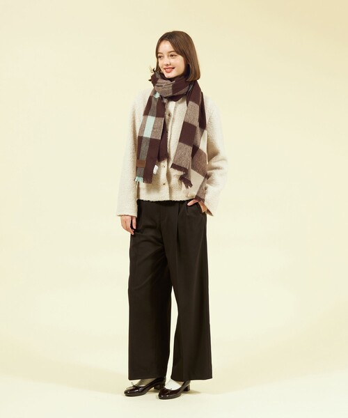 MACKINTOSH PHILOSOPHY（ﾏｯｷﾝﾄｯｼｭ ﾌｨﾛｿﾌｨｰ）の「ウォッシャブルカシミヤブロックチェックストール（マフラー・レディース・ブラウン/ピンク/レッド系その他2/ダークネイビー・FREE）」の6枚目の写真