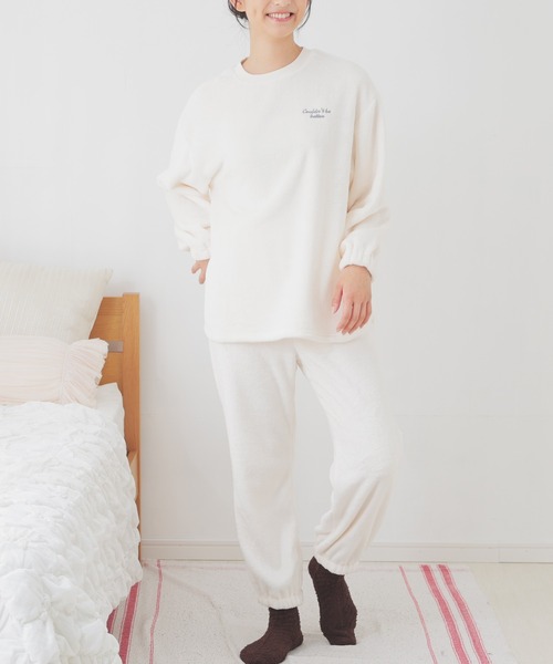 Honeys(ハニーズ)の「【ハニぽか】チュニック丈ルームウェア(上下セット)(ルームウェア/パジャマ・レディース・ホワイト/ピンク/イエロー/ホワイト×グリーン/ブルー・S/M/L/LL)」の2枚目の写真