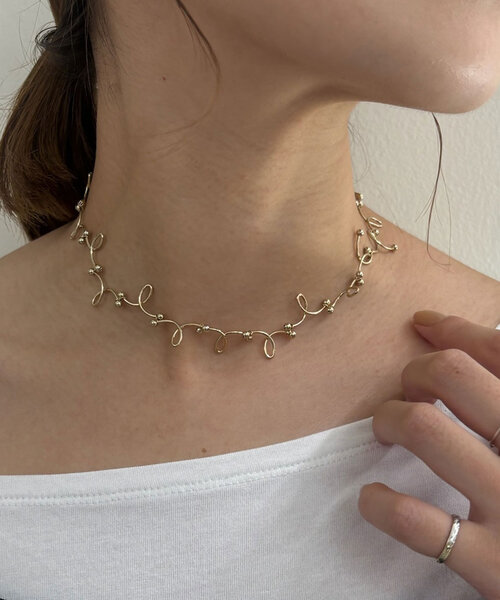 SHENERY（シーナリー）の「ツイストネックレス（ネックレス・レディース・ゴールド/シルバー・FREE）」の2枚目の写真