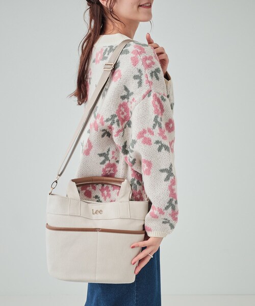 Lee（リー）の「◆【Lee別注】2WAYフロントポケットトートバッグ（トートバッグ・レディース・ボルドー/ベージュ/グレー/ネイビー・00）」の2枚目の写真