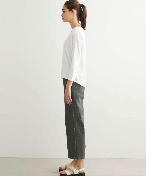 three dots(スリードッツ)の「パウダリーコットン 長袖ボートネックTシャツ(Tシャツ/カットソー・レディース・ホワイト/ブラック・SMALL/X-SMALL)」の14枚目の写真