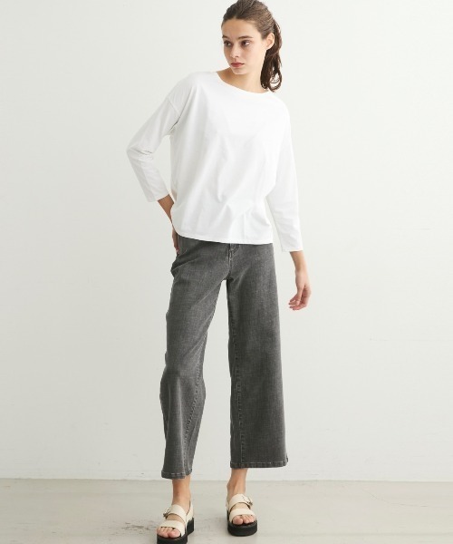 three dots(スリードッツ)の「パウダリーコットン 長袖ボートネックTシャツ(Tシャツ/カットソー・レディース・ホワイト/ブラック・SMALL/X-SMALL)」の12枚目の写真