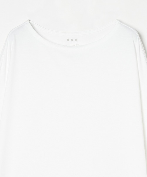 three dots(スリードッツ)の「パウダリーコットン 長袖ボートネックTシャツ(Tシャツ/カットソー・レディース・ホワイト/ブラック・SMALL/X-SMALL)」の8枚目の写真