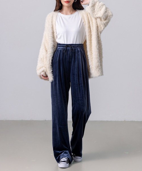 DAY CLOSET（デイ クローゼット）の「レディース ベロア調スリークイージーワイドパンツ（その他パンツ・レディース・ネイビー/ブラック/ダークブラウン・M/L/XL）」の22枚目の写真