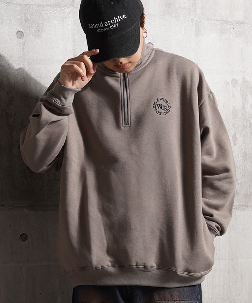 1111clothing(ワンフォークロージング)の「裏起毛 ロゴ刺繍 ハーフジップ スウェット / Half-zip sweatshirt with logo embroidery(スウェット・メンズ・アッシュ/ブラック/グレイッシュベージュ・M/L)」の1枚目の写真