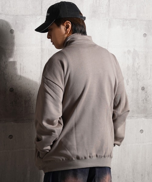 1111clothing(ワンフォークロージング)の「裏起毛 ロゴ刺繍 ハーフジップ スウェット / Half-zip sweatshirt with logo embroidery(スウェット・メンズ・アッシュ/ブラック/グレイッシュベージュ・M/L)」の20枚目の写真