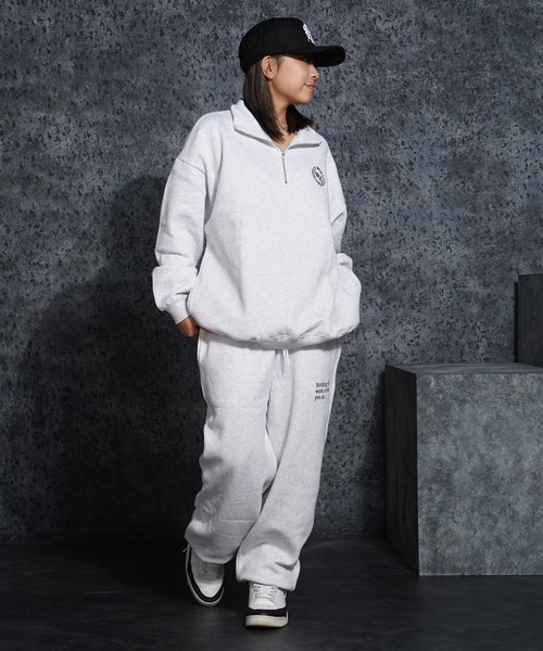 1111clothing(ワンフォークロージング)の「裏起毛 ロゴ刺繍 ハーフジップ スウェット / Half-zip sweatshirt with logo embroidery(スウェット・メンズ・アッシュ/ブラック/グレイッシュベージュ・M/L)」の14枚目の写真