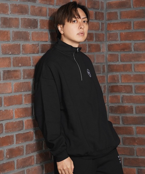 1111clothing(ワンフォークロージング)の「裏起毛 ロゴ刺繍 ハーフジップ スウェット / Half-zip sweatshirt with logo embroidery(スウェット・メンズ・アッシュ/ブラック/グレイッシュベージュ・M/L)」の5枚目の写真