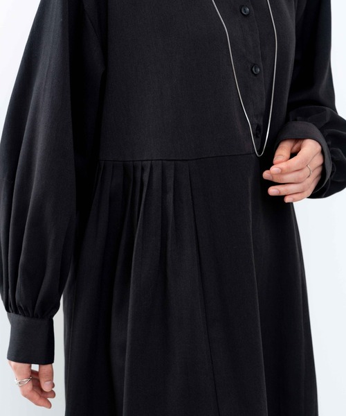 refinedworks（リファインドワークス）の「【refinedworks】 消しプリーツデザインのワンピース（ワンピース・レディース・オリーブ/ブラック・FREE）」の19枚目の写真