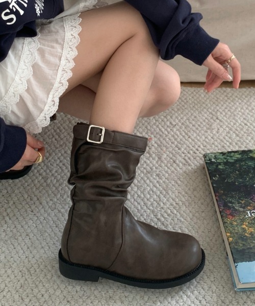 mebole(メボレ)の「バックルミドルブーツ(ブーツ・レディース・ベージュ/ブラウン/ブラック・LARGE/MEDIUM/SMALL)」の16枚目の写真