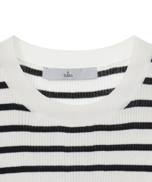 Tiara（ティアラ）の「ゴールドボタンリブニット（ニット/セーター・レディース・ホワイト×ブラック/ネイビー/ホワイト・FREE）」の11枚目の写真