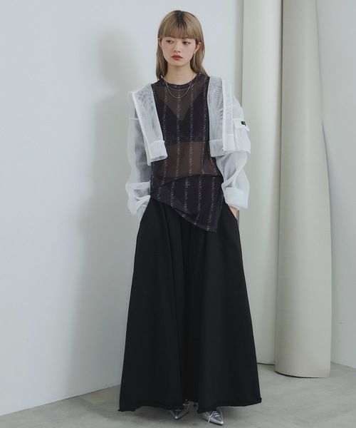 VIOLETTA（ヴィオレッタ）の「ロゴストライプ柄チュールシアートップス（Tシャツ/カットソー・レディース・チャコールグレー/ブラック/ベージュ・FREE）」の9枚目の写真