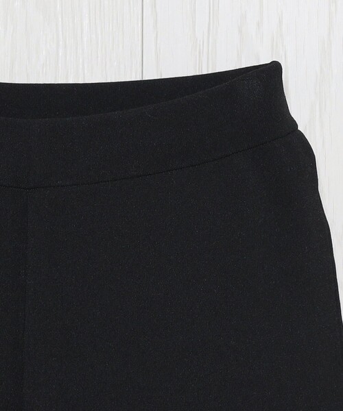 H　BEAUTY&YOUTH UNITED ARROWS（エイチビューティーアンドユースユナイテッドアローズ）の「＜H＞ナイロンスムース ニット カプリパンツ（その他パンツ・レディース・ブラック・FREE）」の8枚目の写真