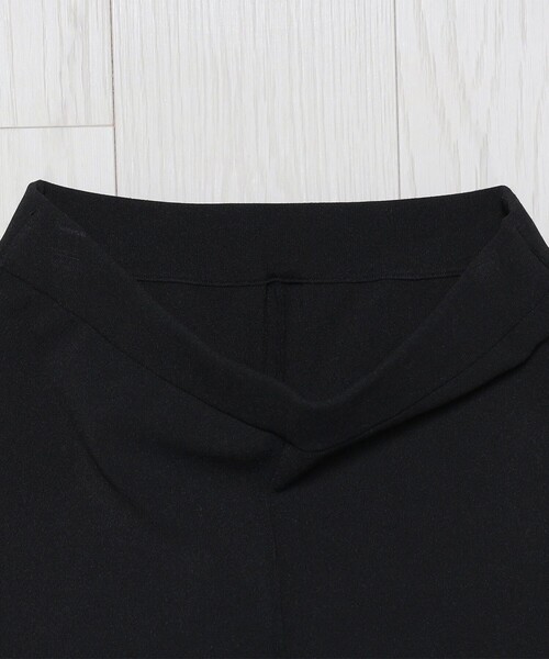 H　BEAUTY&YOUTH UNITED ARROWS（エイチビューティーアンドユースユナイテッドアローズ）の「＜H＞ナイロンスムース ニット カプリパンツ（その他パンツ・レディース・ブラック・FREE）」の9枚目の写真
