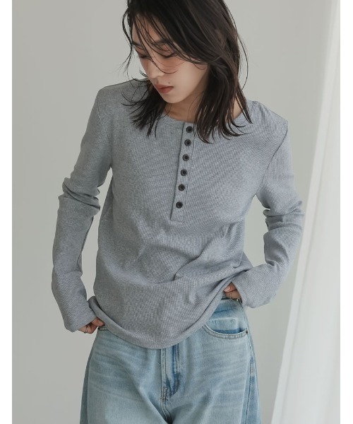 Re:EDIT（リエディ）の「[2025SS COLLECTION]リブカットソーヘンリーネックロングＴシャツ（Tシャツ/カットソー・レディース・グレー/ブルー/ブラック/アイボリー・MEDIUM/LARGE）」の22枚目の写真
