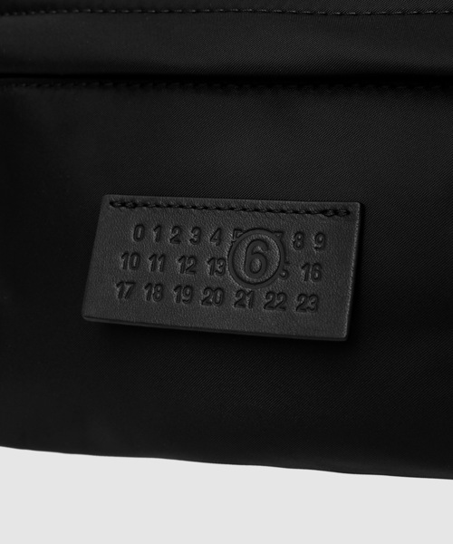 MM6 Maison Margiela（ｴﾑｴﾑｼｯｸｽ ﾒｿﾞﾝ ﾏﾙｼﾞｪﾗ）の「Belt Bag（ショルダーバッグ・レディース・その他・UNI）」の4枚目の写真