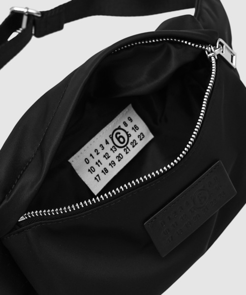 MM6 Maison Margiela（ｴﾑｴﾑｼｯｸｽ ﾒｿﾞﾝ ﾏﾙｼﾞｪﾗ）の「Belt Bag（ショルダーバッグ・レディース・その他・UNI）」の7枚目の写真