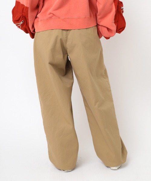 RNA（アールエヌエー）の「R4309 ワイドレッグチノ（チノパンツ・レディース・ベージュ/グレー/ブラック・MEDIUM）」の11枚目の写真