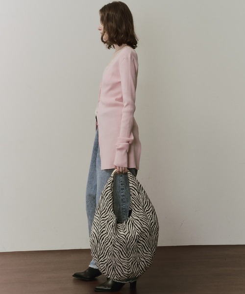 LE VERNIS（ル・ベルニ）の「LE VERNIS(ル・ベルニ)Sculpture bag M（トートバッグ・レディース・ホワイト/ブラック/ゼブラ・FREE）」の10枚目の写真