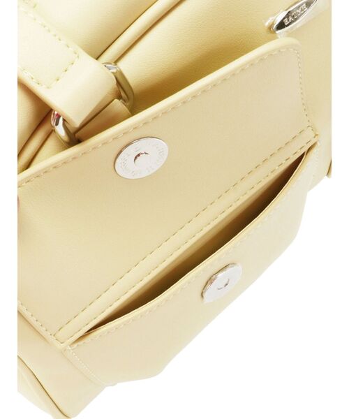 EATME(イートミー)の「ハーフムーンボストンバッグ(ボストンバッグ・レディース・アイボリー/ブラック/イエロー・FREE)」の11枚目の写真