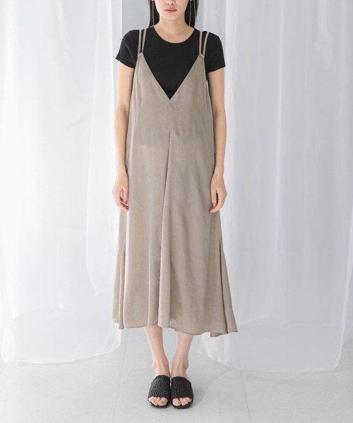 URBAN RESEARCH ROSSO WOMEN(アーバンリサーチ ロッソ)の「2WAYキュプラキャミワンピース(ワンピース・レディース・ベージュ/ネイビー・FREE)」の17枚目の写真