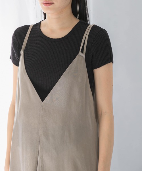 URBAN RESEARCH ROSSO WOMEN(アーバンリサーチ ロッソ)の「2WAYキュプラキャミワンピース(ワンピース・レディース・ベージュ/ネイビー・FREE)」の14枚目の写真