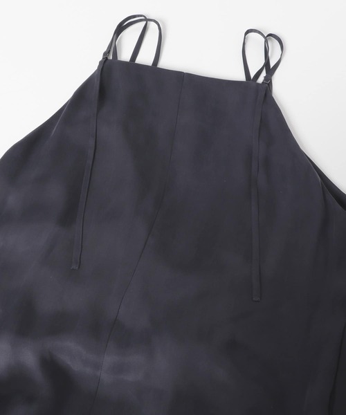 URBAN RESEARCH ROSSO WOMEN(アーバンリサーチ ロッソ)の「2WAYキュプラキャミワンピース(ワンピース・レディース・ベージュ/ネイビー・FREE)」の7枚目の写真