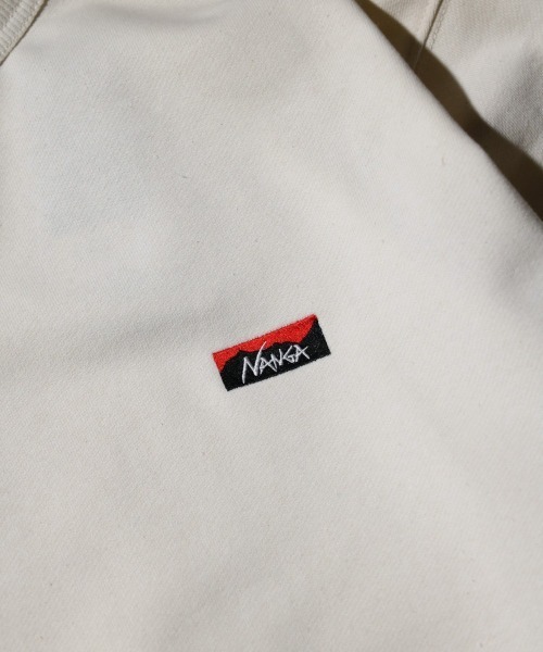 NANGA(ナンガ)の「NANGA / ナンガ ECO HYBRID MINI BOX LOGO EMBROIDERY SWEATSHIRT(UNISEX) エコハイブリッド ミニロゴ スウェット(Tシャツ/カットソー・メンズ・ホワイト/グレー・MEDIUM/LARGE/X-LARGE)」の6枚目の写真