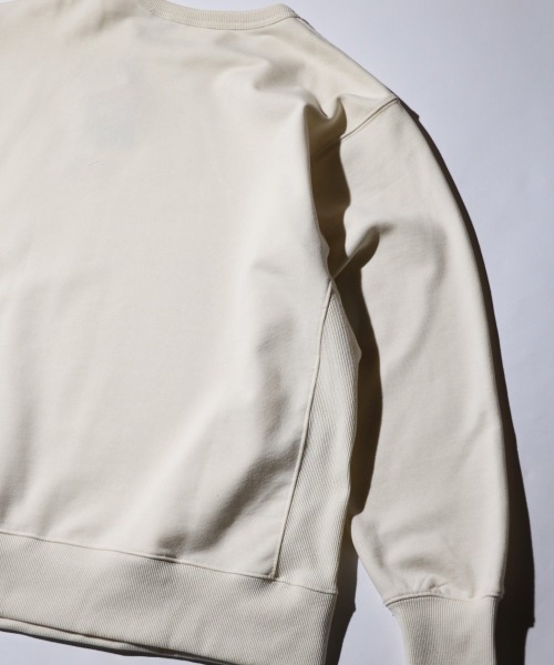 NANGA(ナンガ)の「NANGA / ナンガ ECO HYBRID MINI BOX LOGO EMBROIDERY SWEATSHIRT(UNISEX) エコハイブリッド ミニロゴ スウェット(Tシャツ/カットソー・メンズ・ホワイト/グレー・MEDIUM/LARGE/X-LARGE)」の10枚目の写真