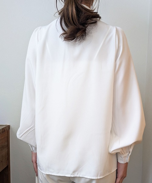 styiro(スタイロ)の「リボンボウタイブラウス オフィス服 ハレの日 セレモニー 七五三 卒入園・卒入学式(シャツ/ブラウス・レディース・ブルー/ホワイト/ピンク・FREE/L/M)」の16枚目の写真