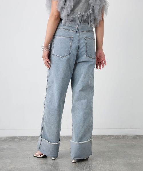 Floran（フローラン）の「ロールアップワイドデニムストレートパンツ（デニムパンツ・レディース・グレー/ワンウォッシュ/ライトブルー・FREE）」の16枚目の写真