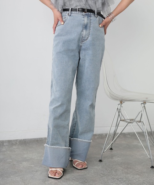 Floran（フローラン）の「ロールアップワイドデニムストレートパンツ（デニムパンツ・レディース・グレー/ワンウォッシュ/ライトブルー・FREE）」の15枚目の写真