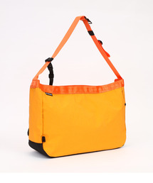［ CHROME / クローム ］NEWSPAPER MESSENGER / ニュースペーパー メッセンジャー バッグ 耐水 26L ビッグショルダーバッグ