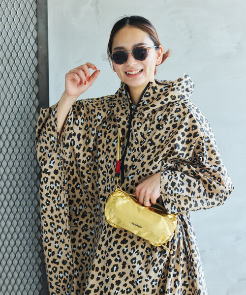 Topologie（トポロジー）の「Topologie/トポロジー Bottle Sacoche ボトルサコッシュ【バッグ単体】（スマホグッズ・レディース・シルバー/ゴールド/ブラック/ベージュ・ONE SIZE）」の18枚目の写真