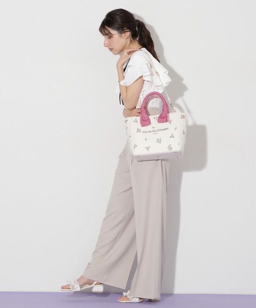JILL by JILL STUART(ジルバイジルスチュアート)の「◇エンブロイダリーブルームトート(トートバッグ・レディース・アイボリー/ネイビー・FREE)」の5枚目の写真
