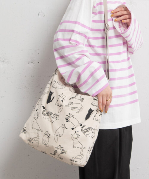 POU DOU DOU（プードゥドゥ）の「＜Daily＞キャンパスオリジナルプリント2wayショルダーバッグ（ショルダーバッグ・レディース・ダークグレー/キナリ/ブルー・フリー）」の9枚目の写真