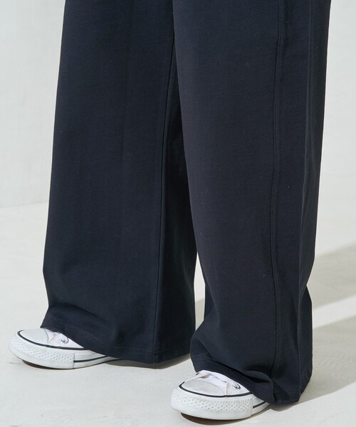 FREAK'S STORE（フリークスストア）の「限定展開　Vネックフレンチスリーブパンツセットアップ（その他パンツ・レディース・ベージュ/オリーブ/ブラック/ブラウン/レッド/ネイビー・SMALL/MEDIUM）」の8枚目の写真