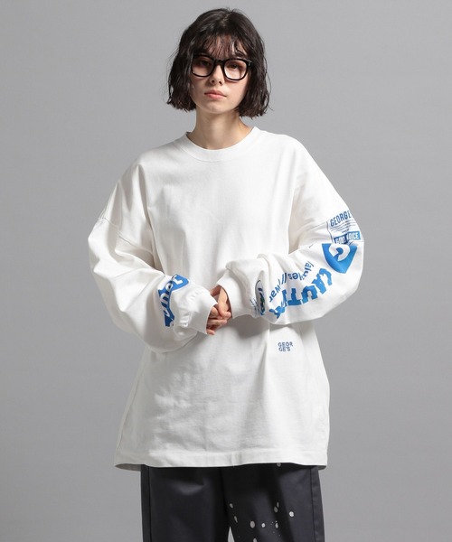 GEORGE'S（ジョージズ）の「グラフィックロゴロンT（Tシャツ/カットソー・メンズ・ブルー/ホワイト/ブラック・MEDIUM/LARGE）」の2枚目の写真