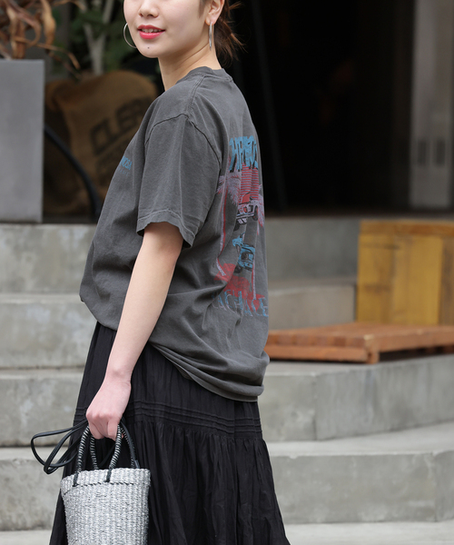 JOURNAL STANDARD relume（ジャーナルスタンダード　レリューム）の「スーベニアピグメントTEE（Tシャツ/カットソー・レディース・ホワイト/ブラック/ブラック系その他・FREE）」の6枚目の写真