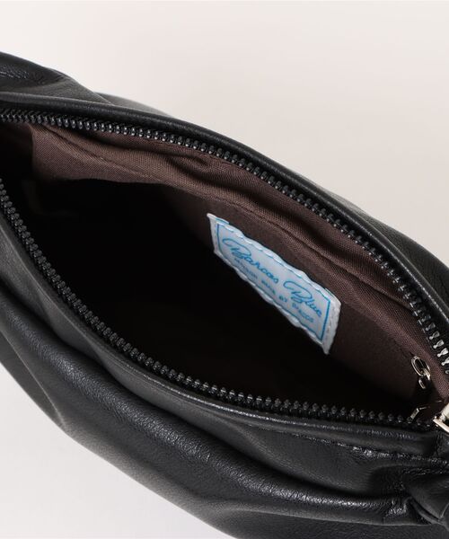 BarcosBlue(バルコスブルー)の「【BarcosBlue/バルコスブルー】スムースレザー調ミニショルダーバッグ(ショルダーバッグ・レディース・ブラック/シルバー・ONE SIZE)」の13枚目の写真