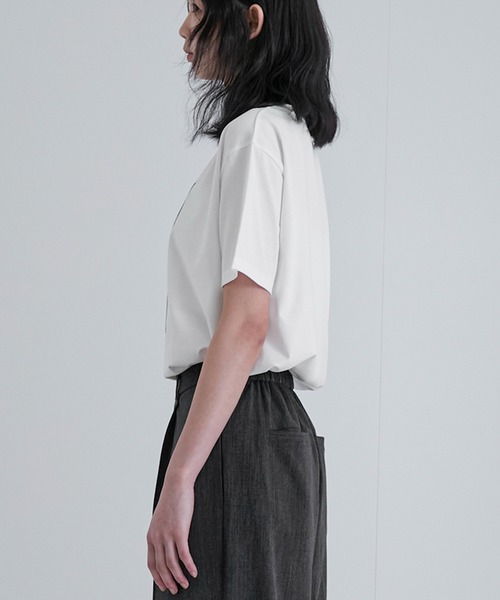 feepur(フェピュール)の「アソートフォトTee(Tシャツ/カットソー・レディース・オフホワイト/ホワイト・MEDIUM)」の14枚目の写真