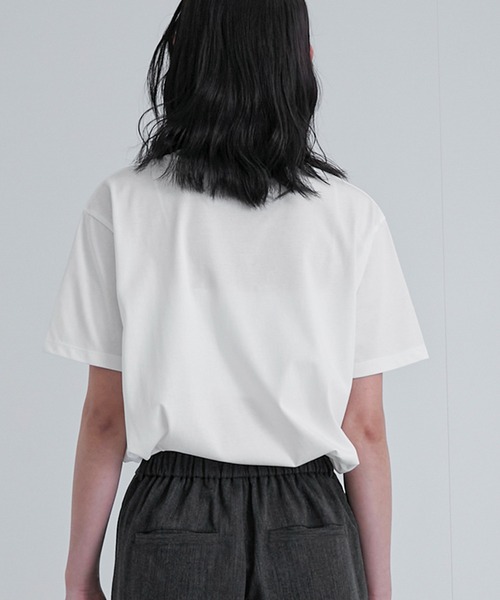 feepur(フェピュール)の「アソートフォトTee(Tシャツ/カットソー・レディース・オフホワイト/ホワイト・MEDIUM)」の15枚目の写真