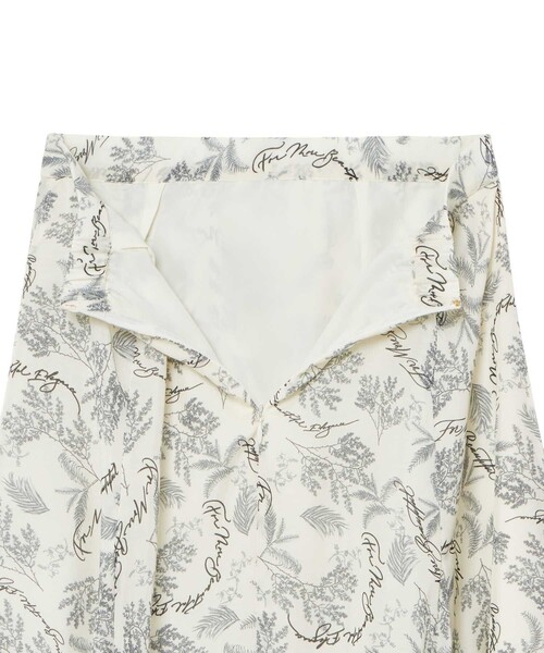 セットアップ対応商品】リーフカリグラフィープリントマチフレア