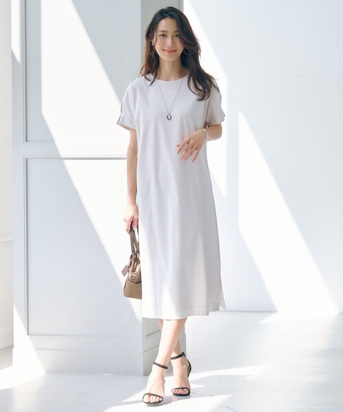 J.PRESS(ジェイプレス)の「【WEB限定カラーあり・洗える】コットンスムース ドルマンスリーブ ワンピース(ワンピース・レディース・ピーコックグリーン系/ネイビー系/ダークブラウン系/ライトグレー系・T13/T15)」の6枚目の写真
