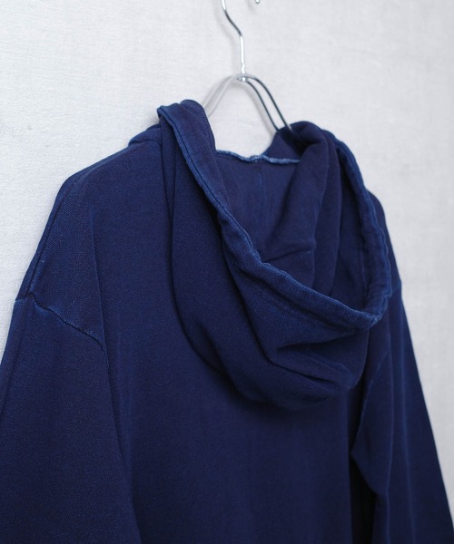 KATO`（カトー）の「【KATO'/カトー】222 インディゴ スウェット パーカー KC2233221（テーラードジャケット・メンズ・インディゴブルー・SMALL/X-LARGE/LARGE/MEDIUM）」の2枚目の写真