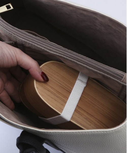 cache cache(カシュ カシュ)の「cache cache カシュカシュ ショルダー付きパーテーショントートL(トートバッグ・レディース・グレー系その他/ブラックミックス/ミックスグレー/ブラック/ベージュ・FREE)」の15枚目の写真