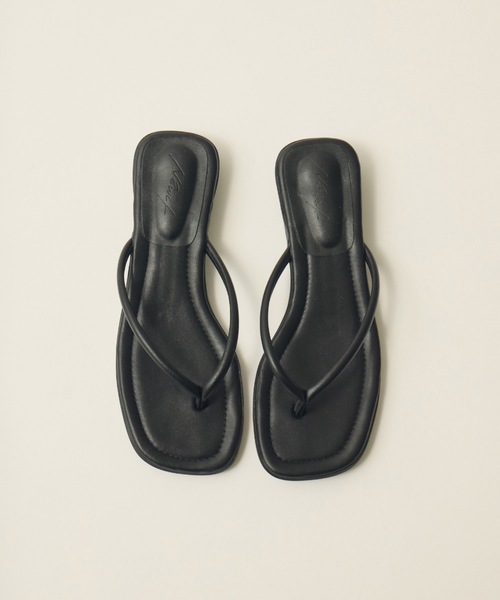 NEUNA(ヌナ)の「エコレザートングサンダル(サンダル・レディース・アイボリー/ブラック・36/38/39)」の20枚目の写真