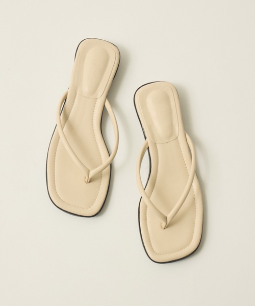 NEUNA(ヌナ)の「エコレザートングサンダル(サンダル・レディース・アイボリー/ブラック・36/38/39)」の14枚目の写真