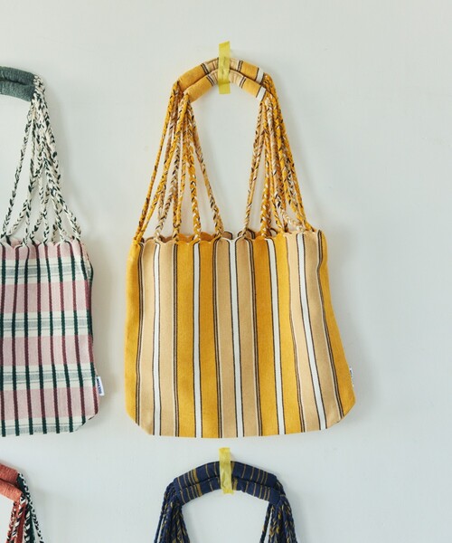 DULTON(ダルトン)の「DULTON/ダルトン HAMMOCK TOTE S ハンモック ストライプトートS(トートバッグ・レディース・イエロー/ネイビー/ピンク/レッド/グリーン/ブルー・ONE SIZE)」の5枚目の写真