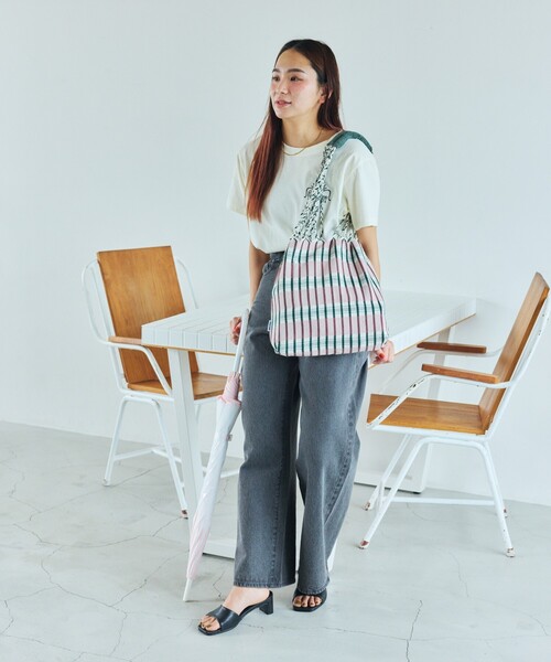 DULTON(ダルトン)の「DULTON/ダルトン HAMMOCK TOTE S ハンモック ストライプトートS(トートバッグ・レディース・イエロー/ネイビー/ピンク/レッド/グリーン/ブルー・ONE SIZE)」の7枚目の写真